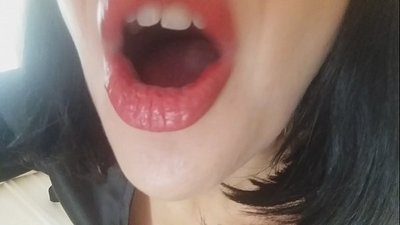 Kullake, su kasuema ei lase sind täna kooli minna... Ma vajan sind liiga palju...